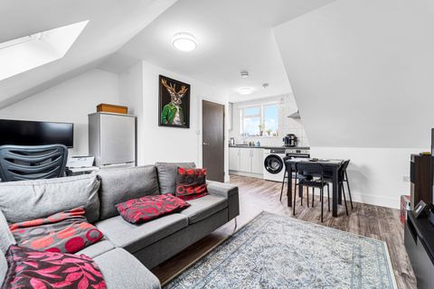 Greenford Road, Greenford UB6