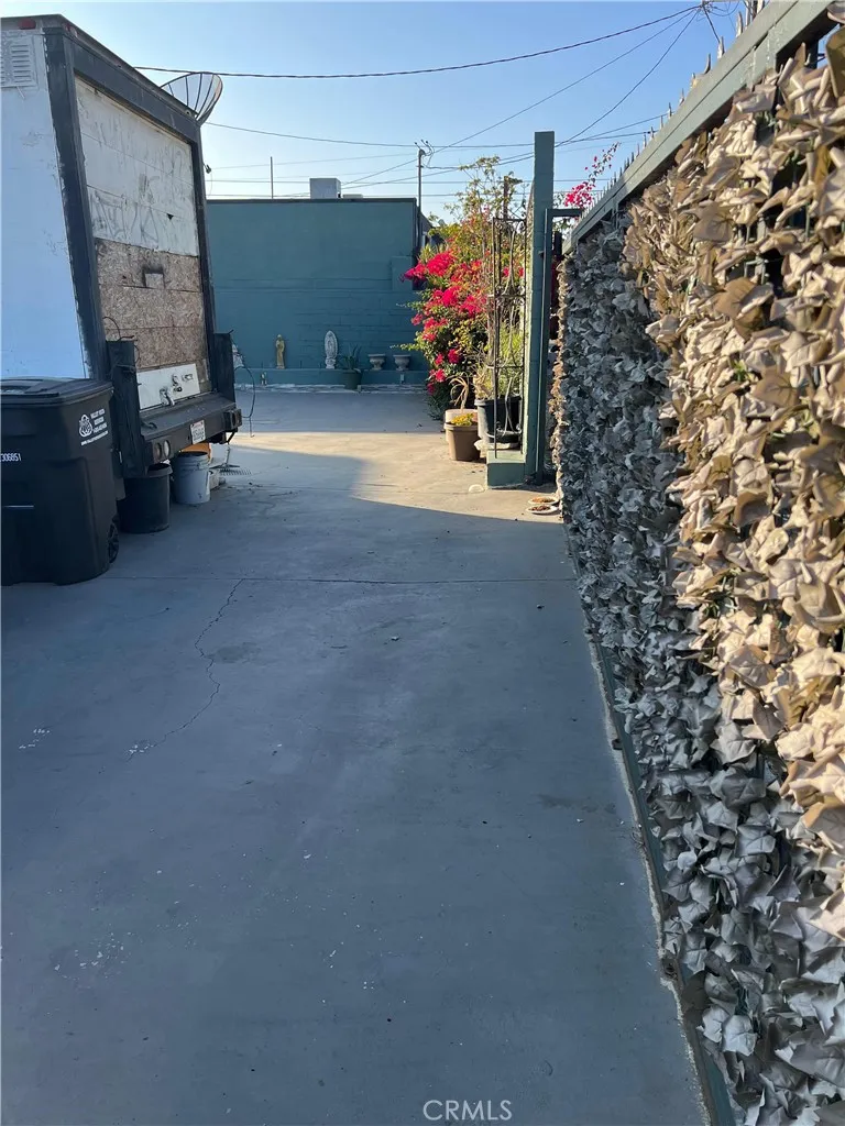 Additional image 95 of 5221 E Beverly Boulevard, Los Angeles, CA 90022