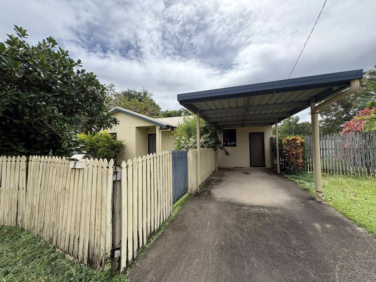 9 Combe Court, Wulguru QLD 4811