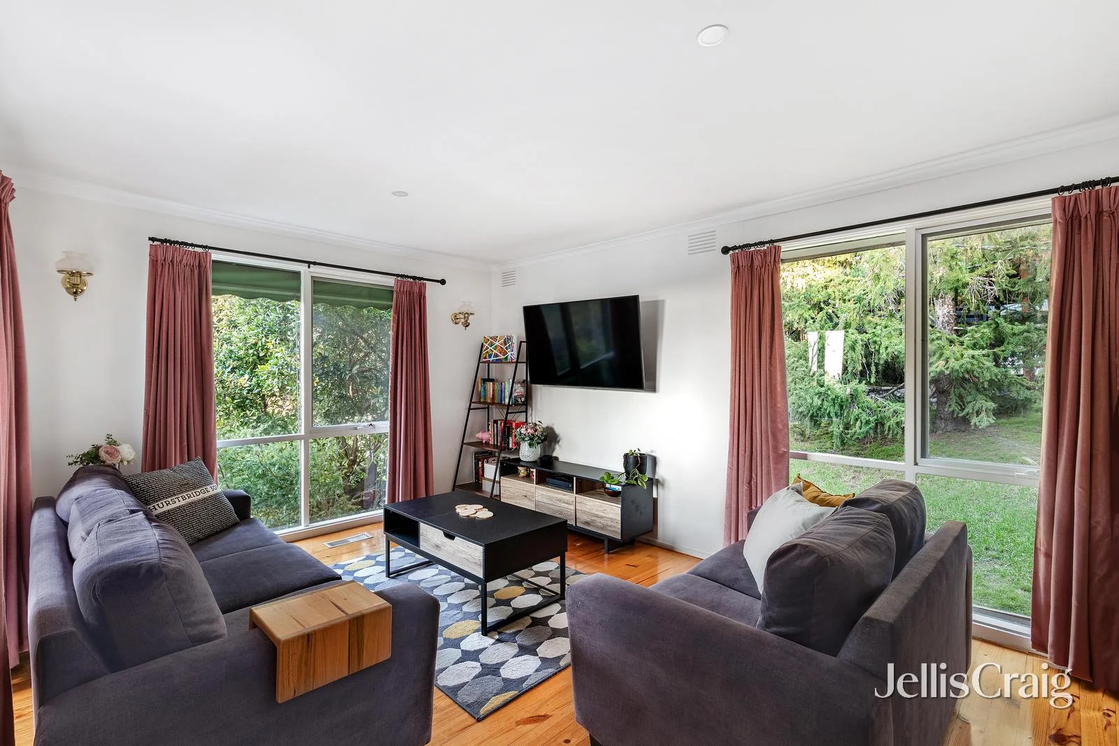 7 Melissa Close, Hurstbridge VIC 3099 photo 4