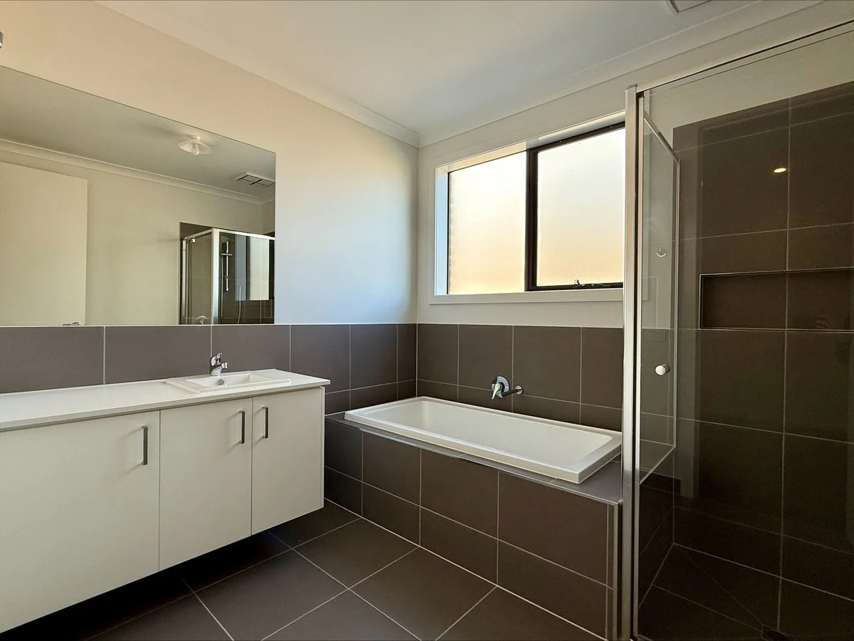 Additional image 10 of 43 Castleknock Drive, Glengarry VIC 3854