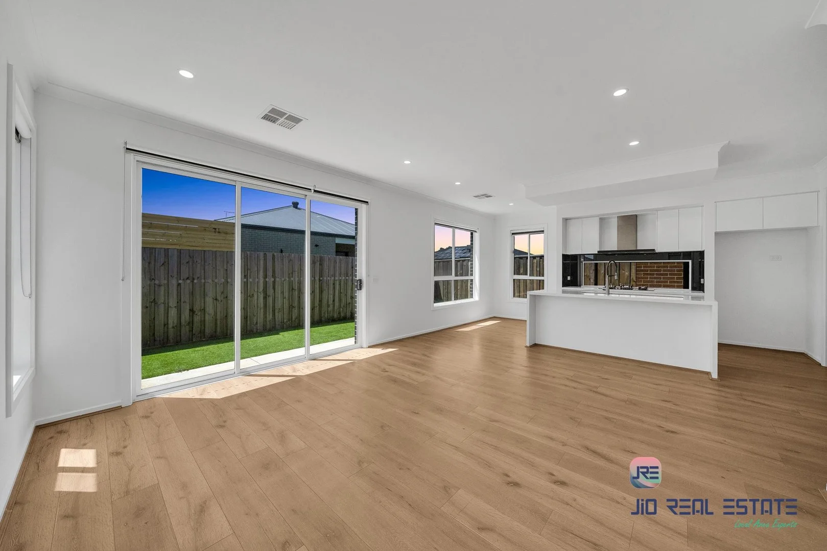 Additional image 13 of 48 Shelterbelt Avenue, Weir Views VIC 3338