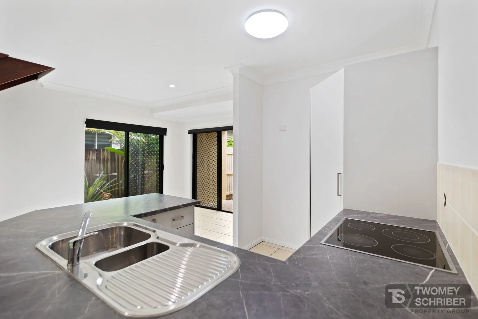 Additional image 5 of 1/11-19 Stratford Parade, Stratford QLD 4870