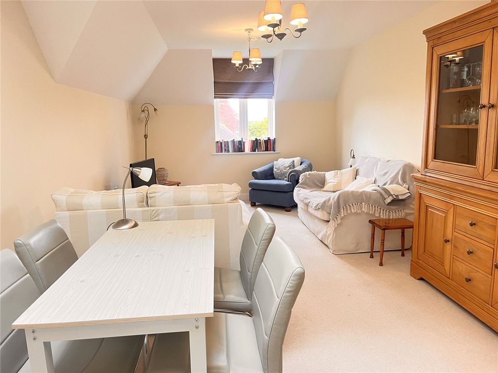 Additional image 4 of 2 bed flat for saleWenlock Road, Shrewsbury, Shropshire SY2