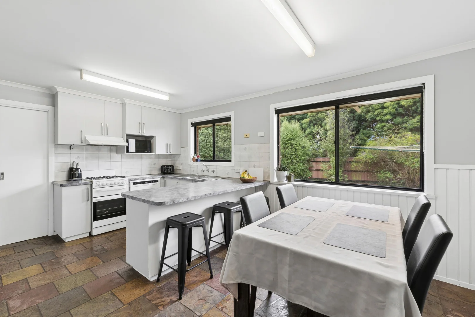 Additional image 2 of 1 James St, Colac VIC 3250