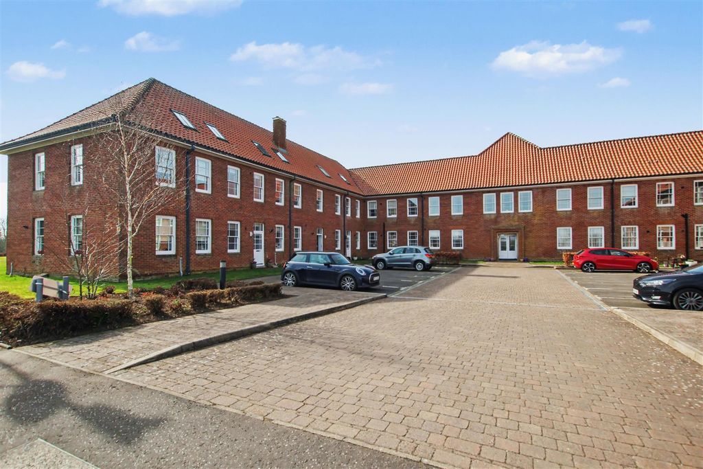 Additional image 2 of 2 bed flat for saleRobertson Drive, Lanark ML11
