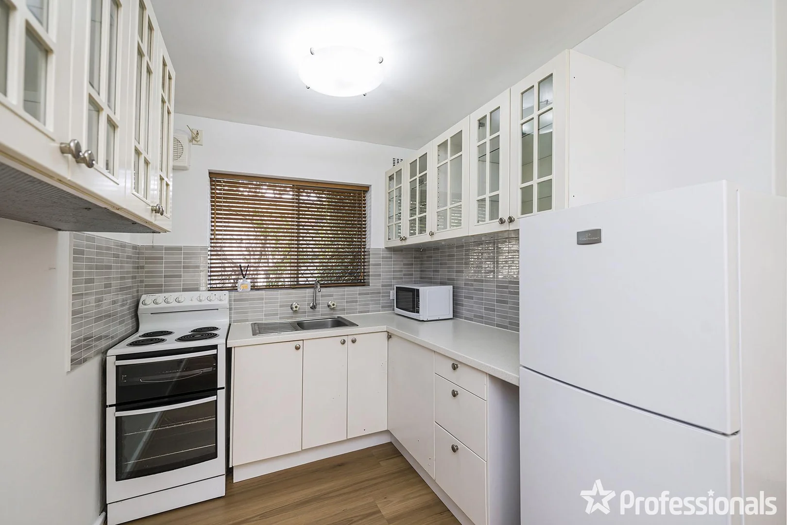 Additional image 7 of 2/57 Tenth Avenue, Inglewood WA 6052