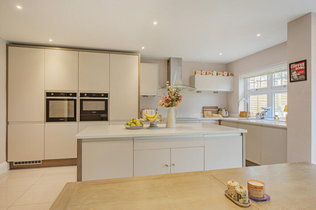 Additional image 13 of St Bernards Road, Solihull, B92 7AU