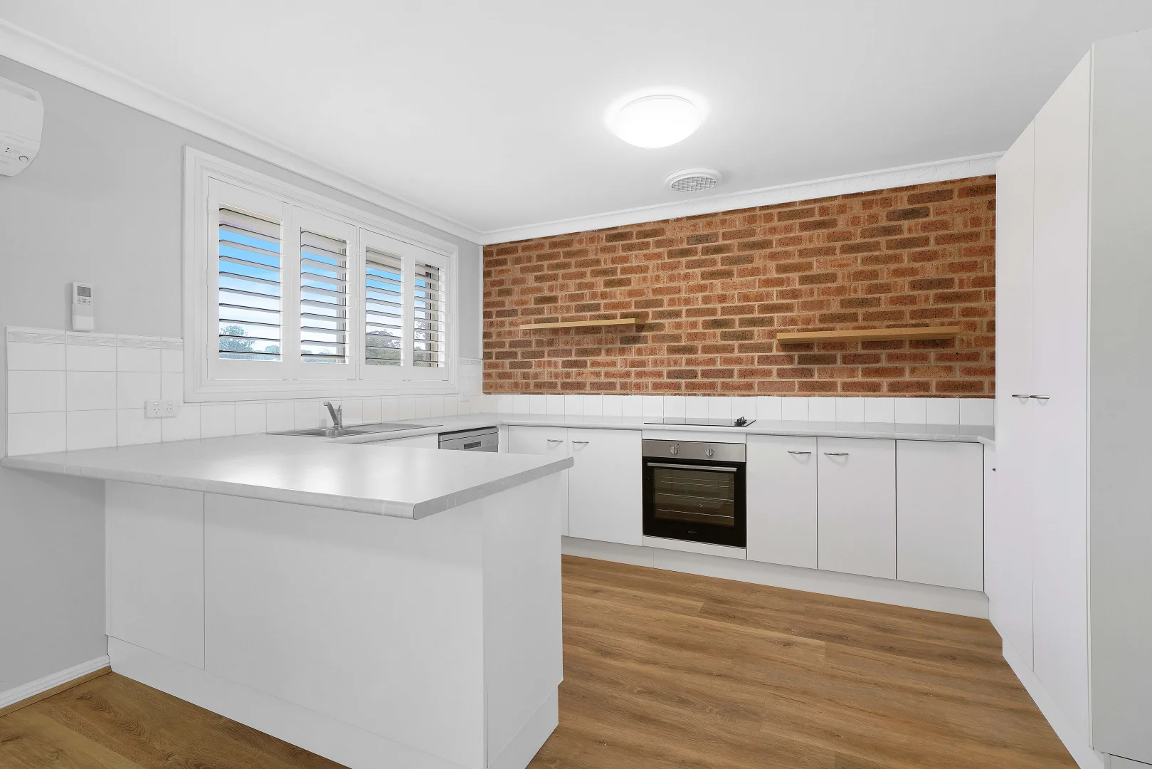 1/18 Baker Drive, Tenambit NSW 2323 photo 2