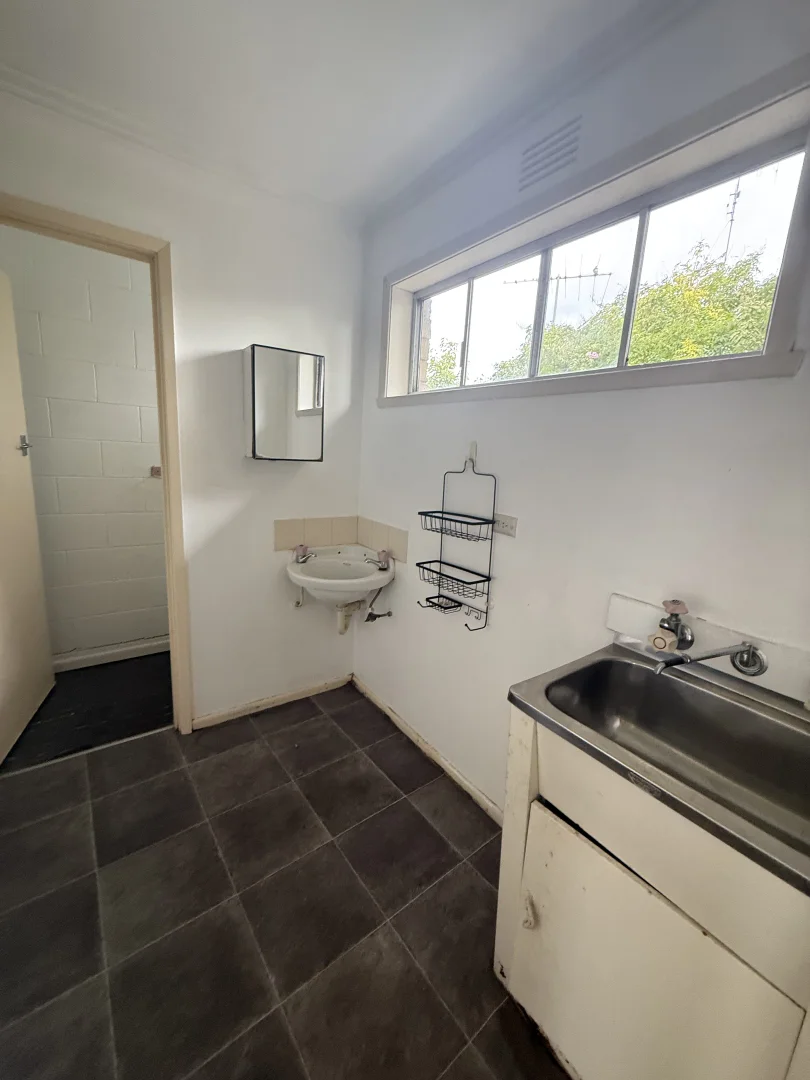 Additional image 5 of 4/22 Daisy Street, Newtown VIC 3220
