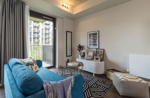 The Robinson, Wembley Park HA9, Studio to rent