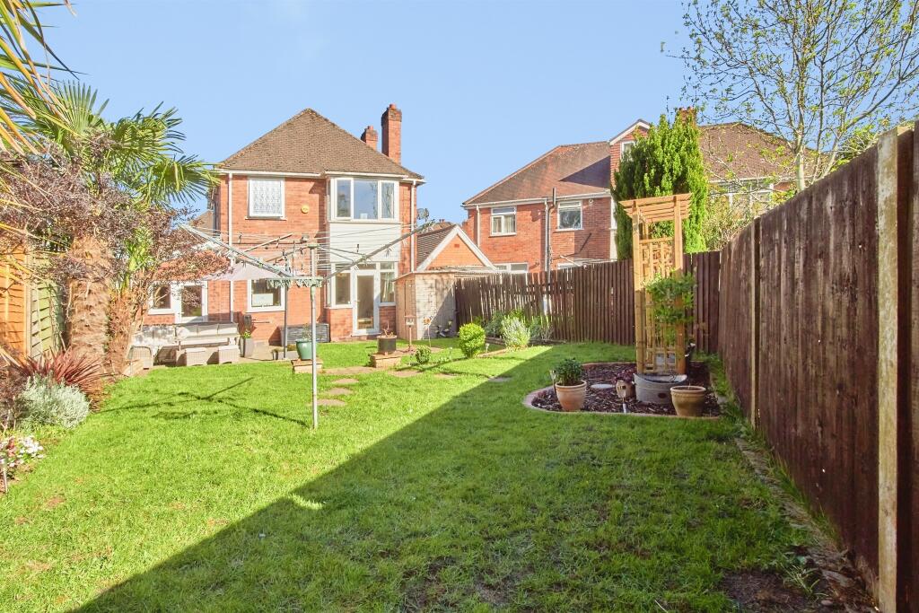 Additional image 21 of Heythrop Grove, Birmingham