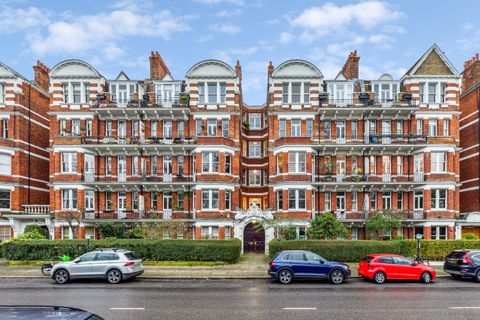 Prince Of Wales Mansions, Prince Of Wales Drive SW11