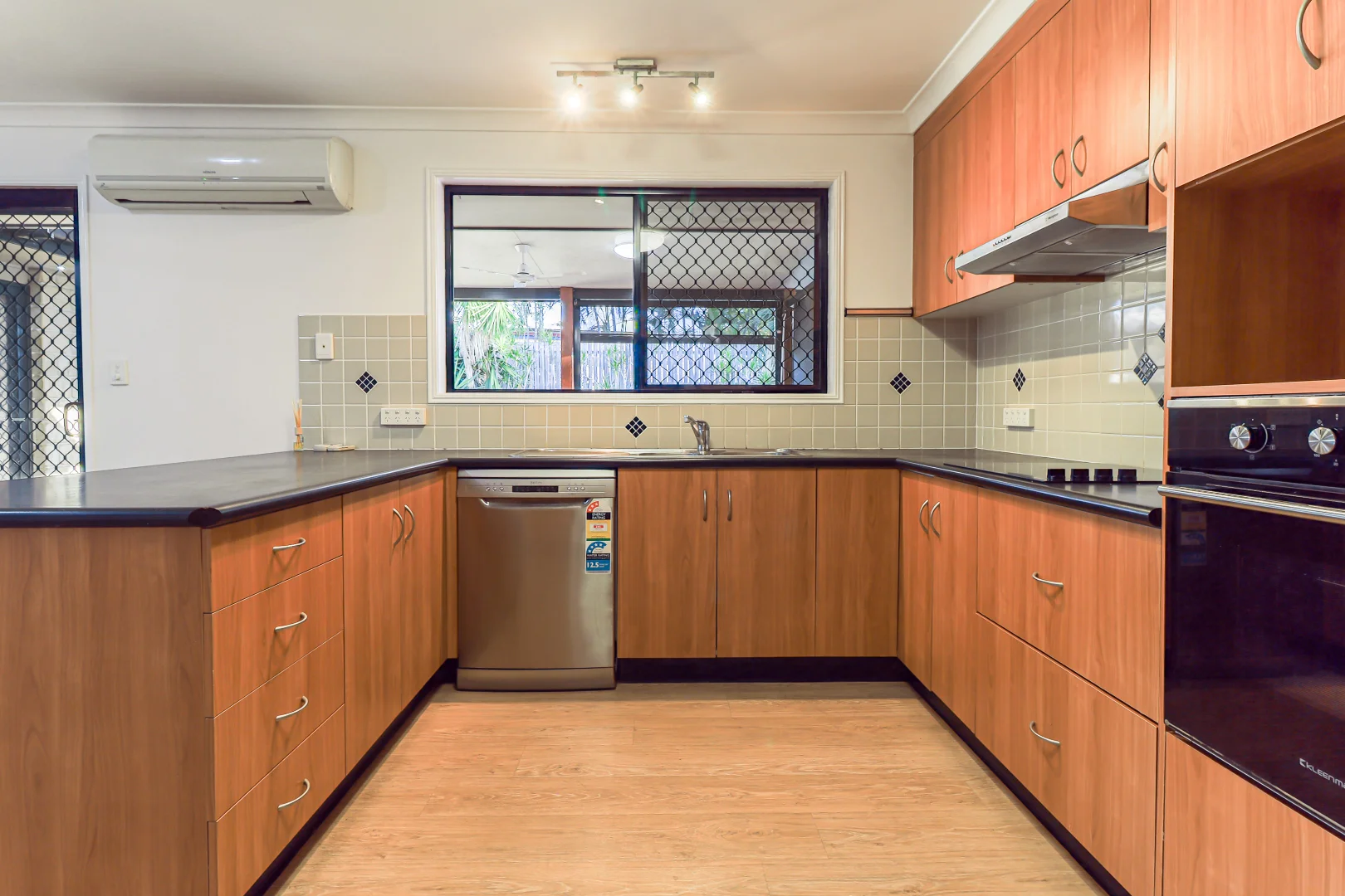 Additional image 3 of 9 Sutherland Court, Telina QLD 4680