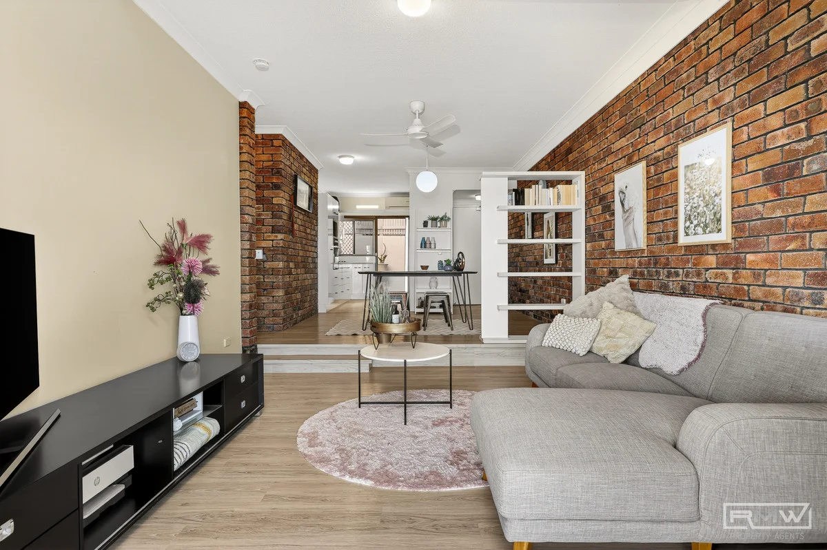 Additional image 5 of 4/10 Kerr Street, Meikleville Hill QLD 4703
