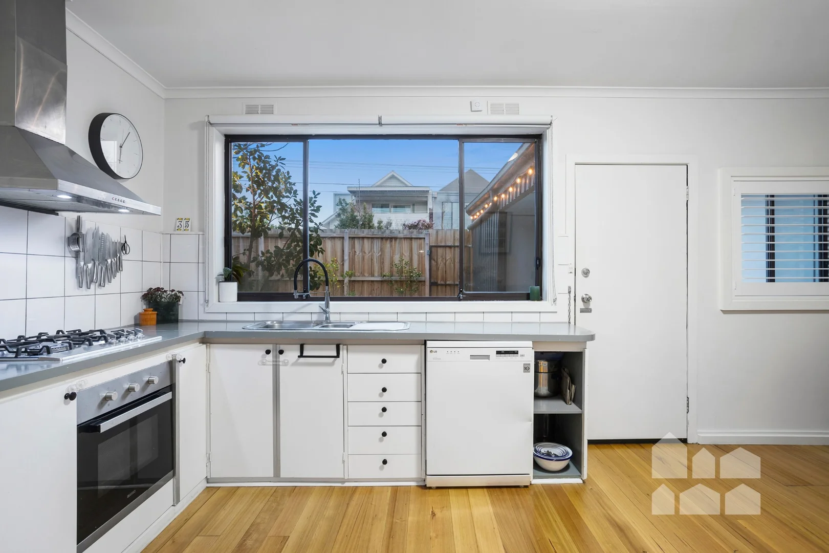 Additional image 8 of 35 Charles Street, Seddon VIC 3011