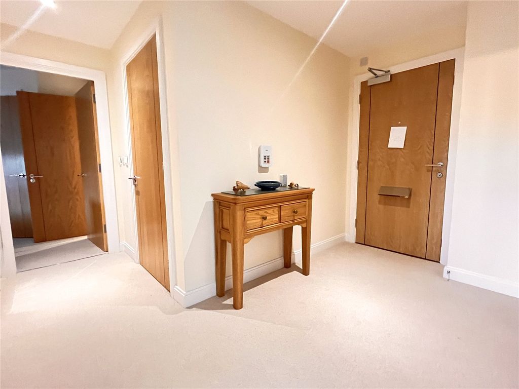 Additional image 7 of 2 bed flat for saleWenlock Road, Shrewsbury, Shropshire SY2
