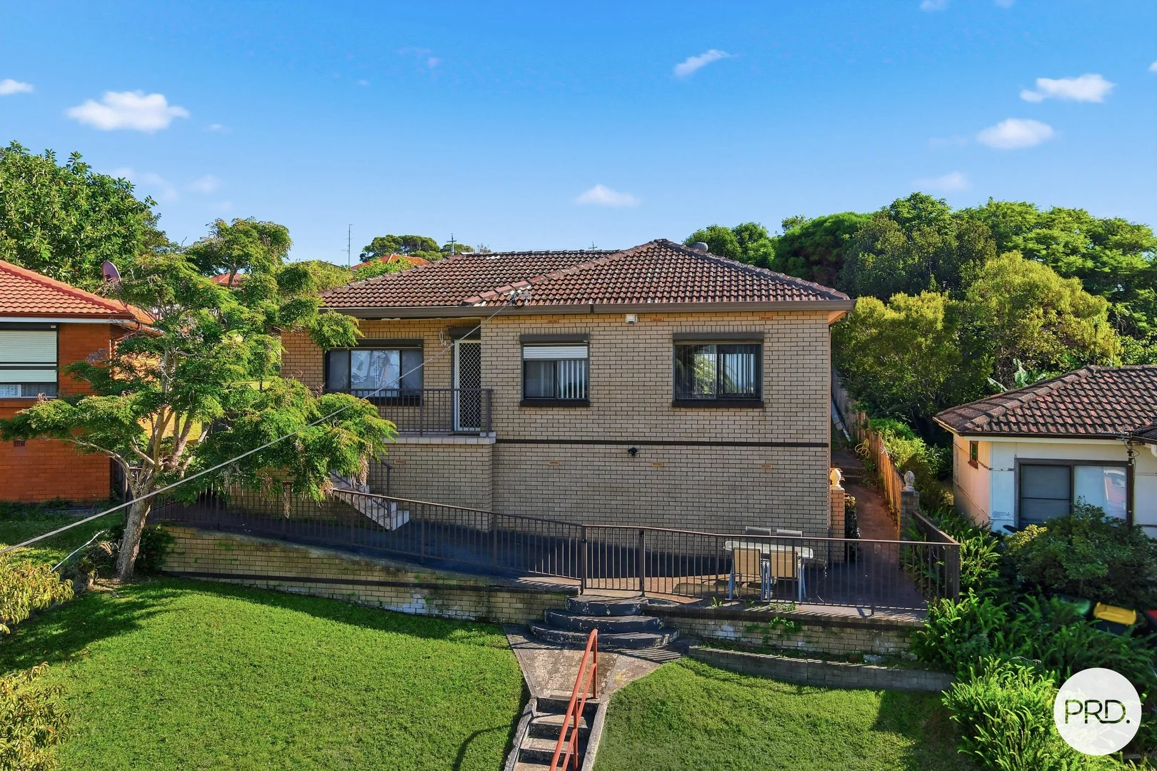 20 Karrabah Crescent, Lake Heights NSW 2502