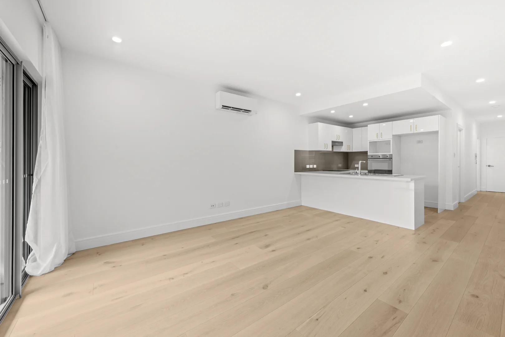 18/11 Stephens Street, Morningside QLD 4170 photo 5
