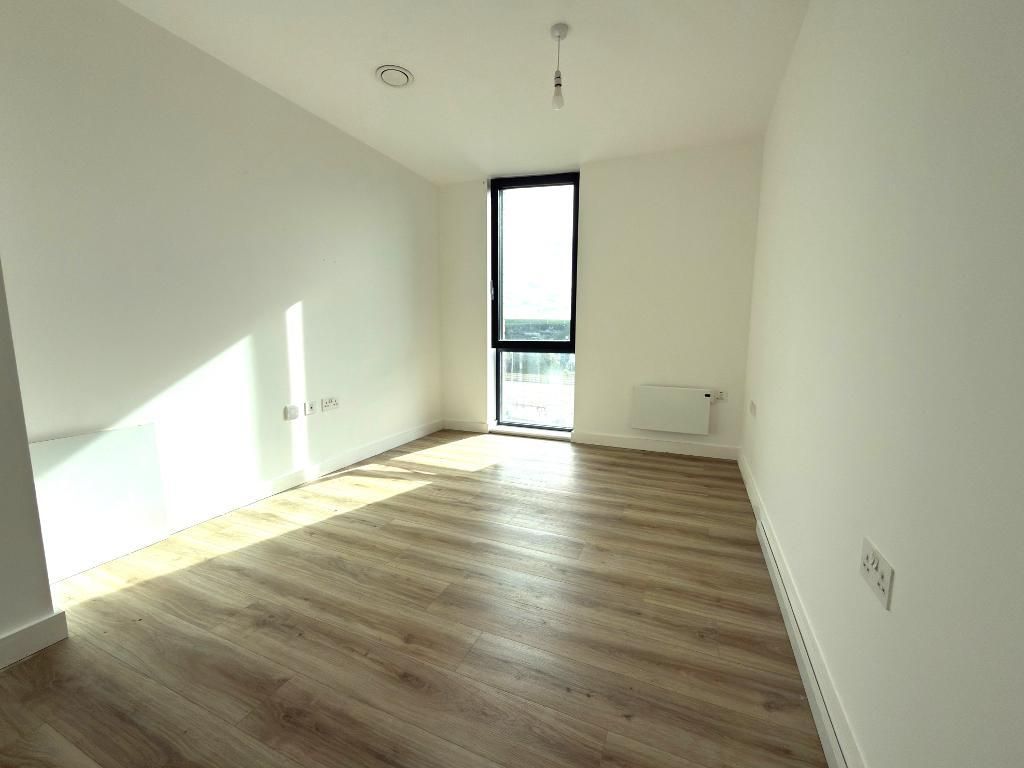 Additional image 7 of 1 bed flat for saleChevette Court, Kimpton Road, Luton, Bedfordshire LU2