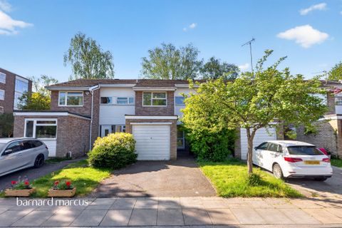 Hardwick Green, London W13