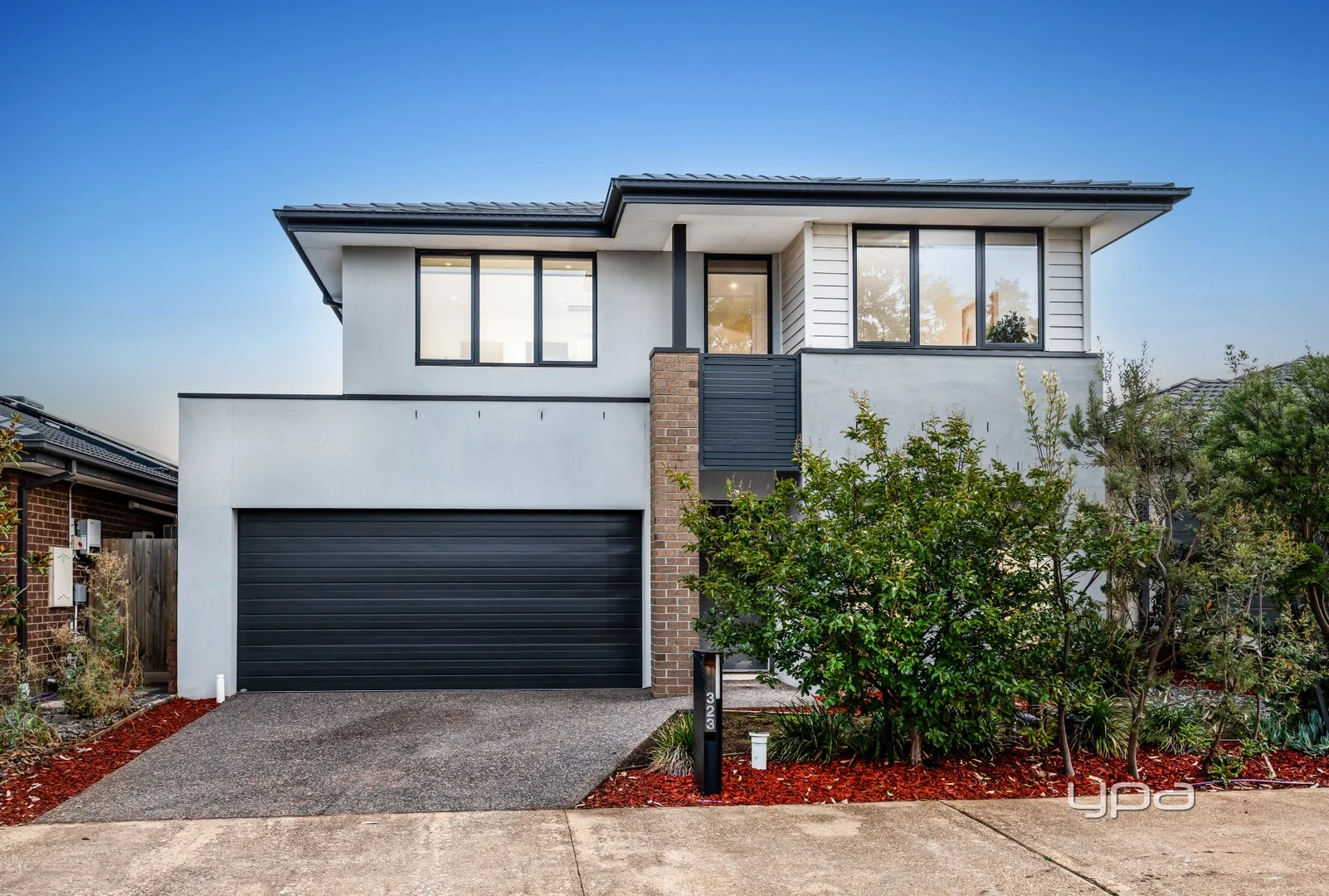 323 Frontier Avenue, Aintree VIC 3336