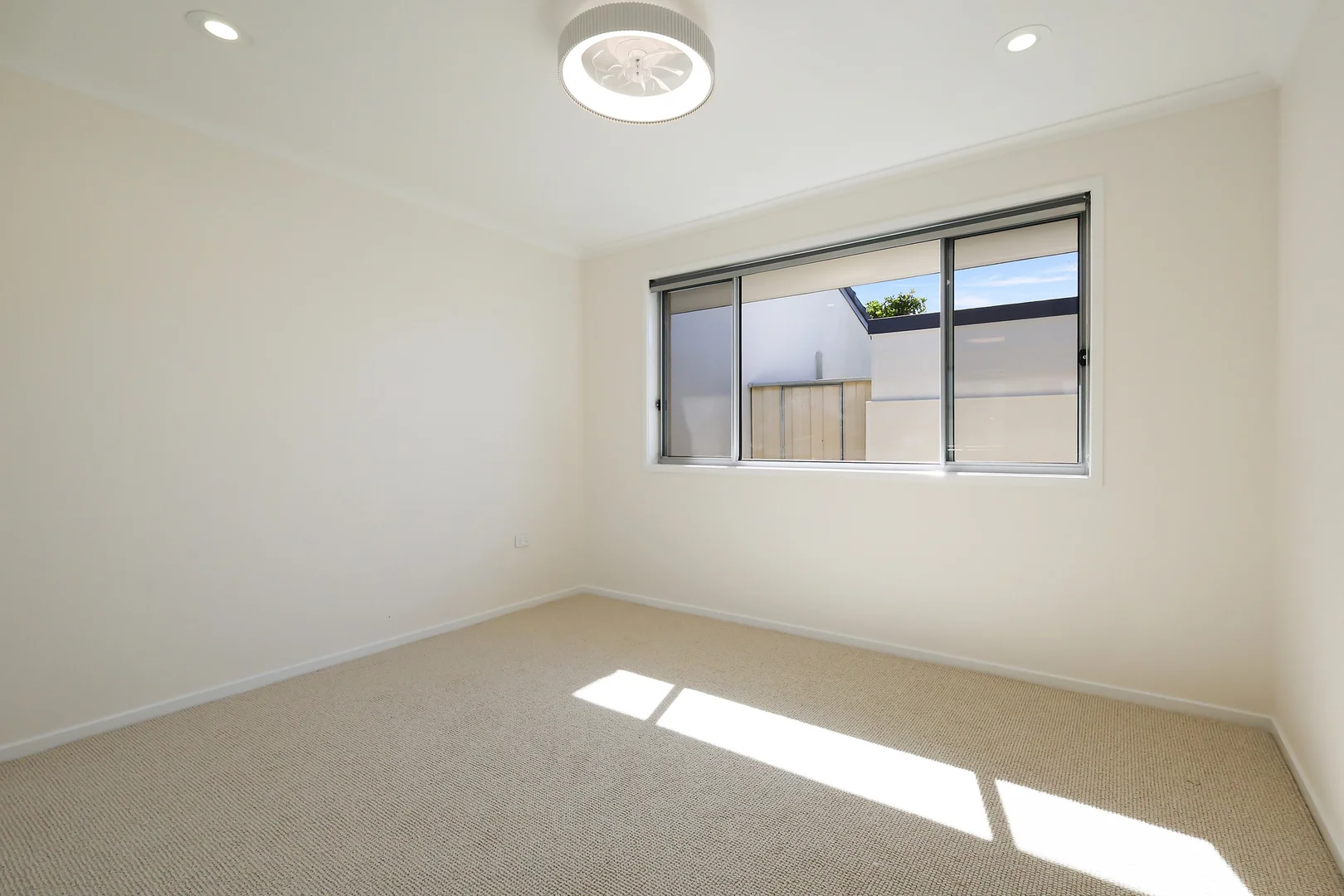 Additional image 10 of 2/4 Craft Court, Miami QLD 4220
