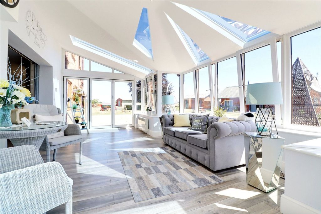 Additional image 15 of 6 bed detached house for saleGodnow Bridge, Crowle DN17