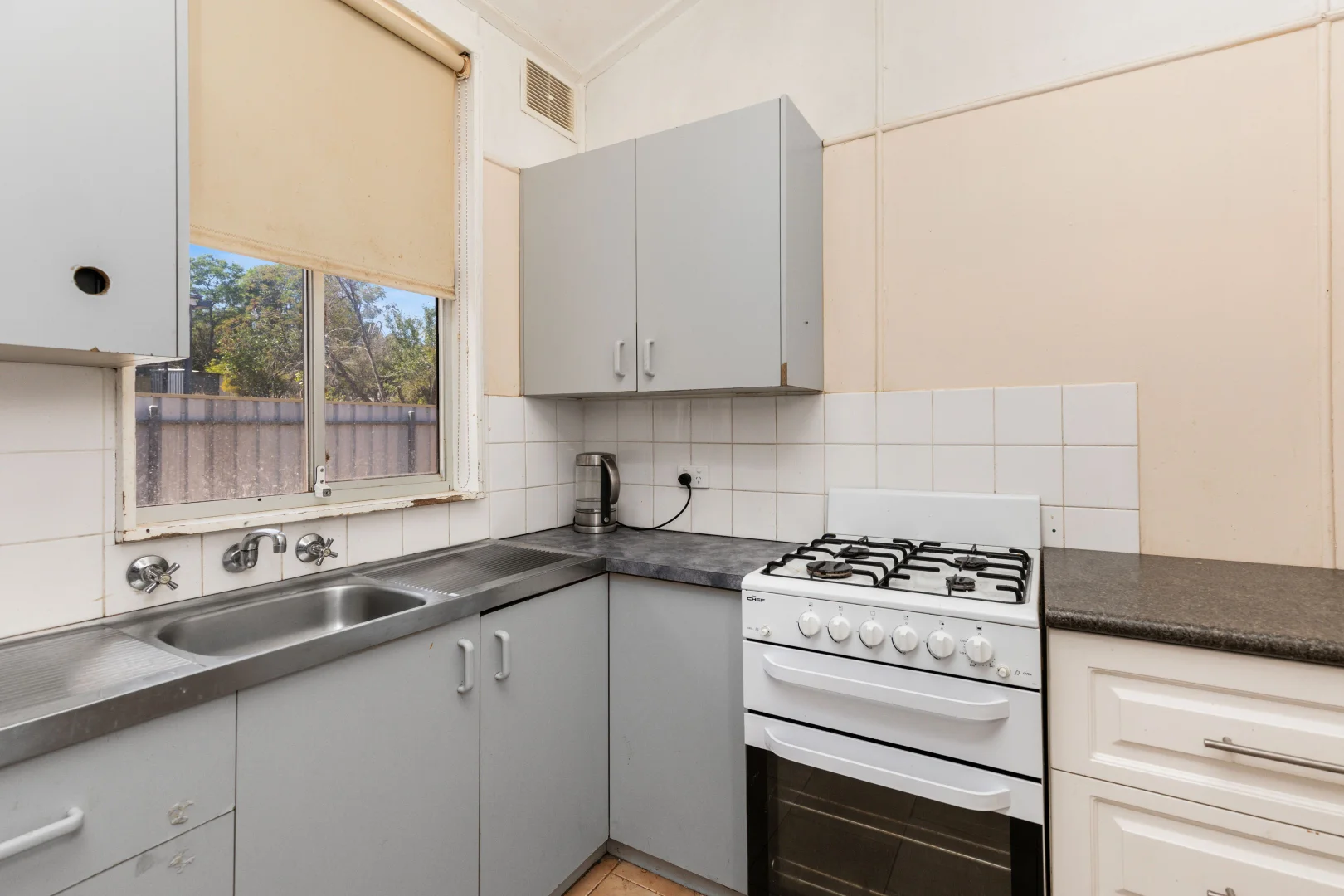 Additional image 5 of 55 Phillip Avenue, Mount Austin NSW 2650