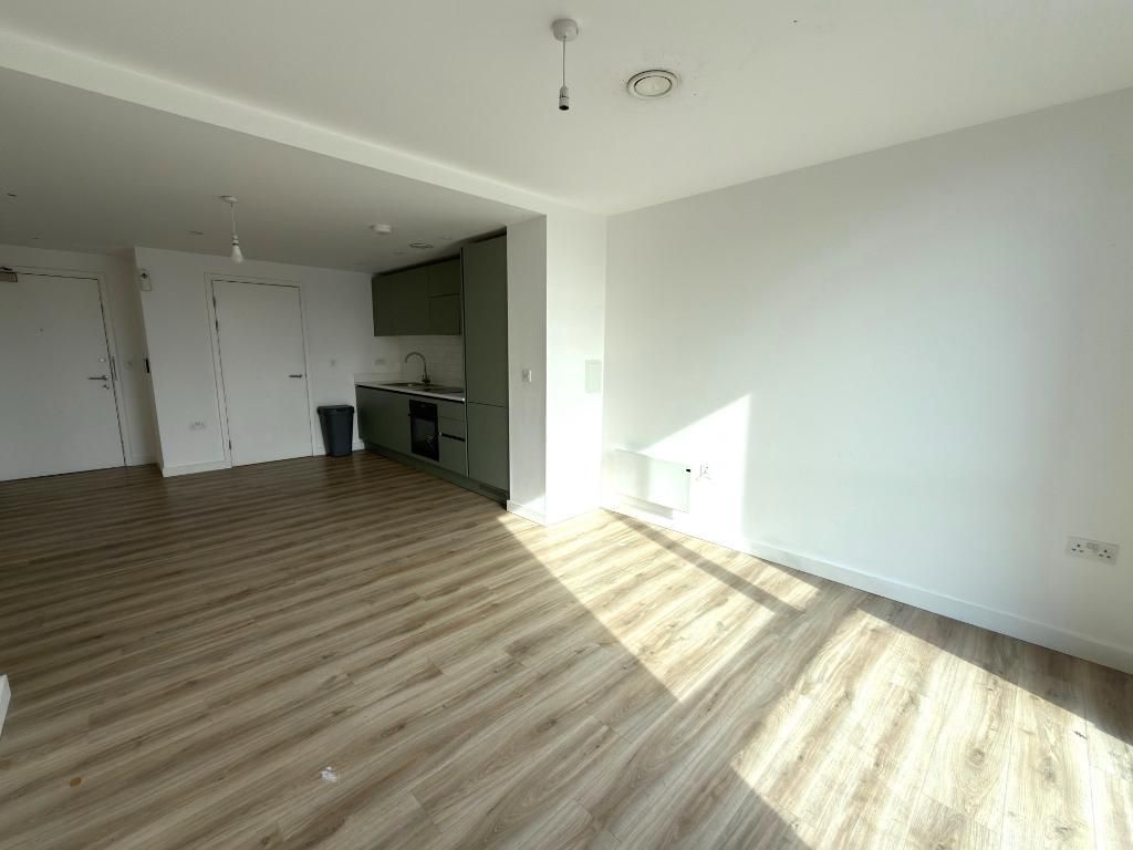 Additional image 4 of 1 bed flat for saleChevette Court, Kimpton Road, Luton, Bedfordshire LU2
