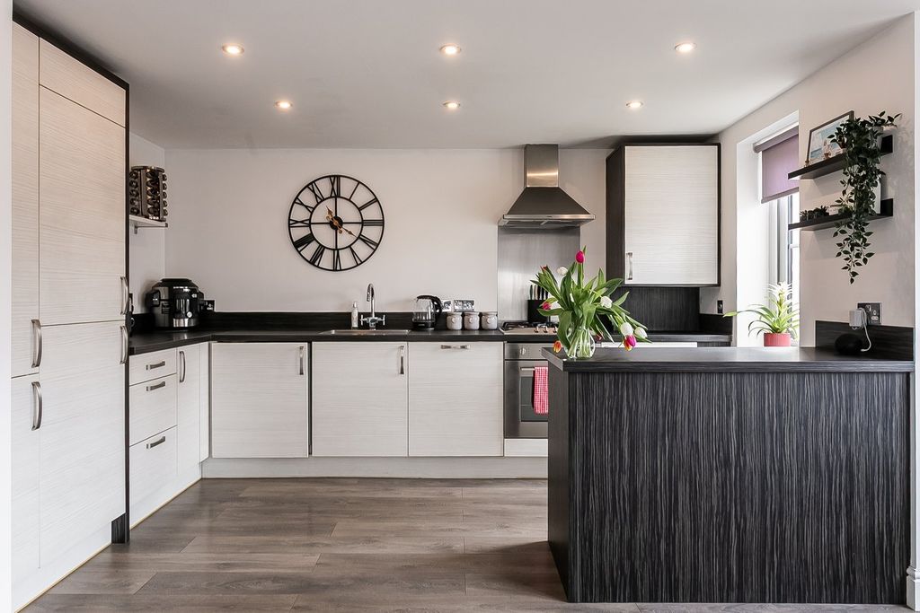 Additional image 6 of 2 bed flat for saleEaster Langside Drive, Dalkeith EH22