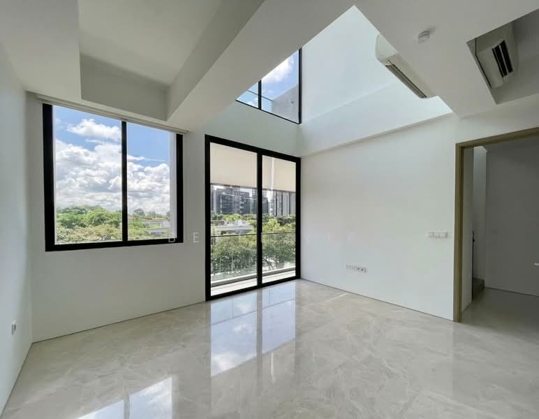 131 Holland Road photo 3