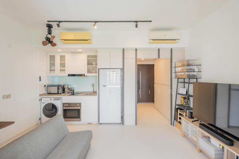 55 Flora Drive photo 2