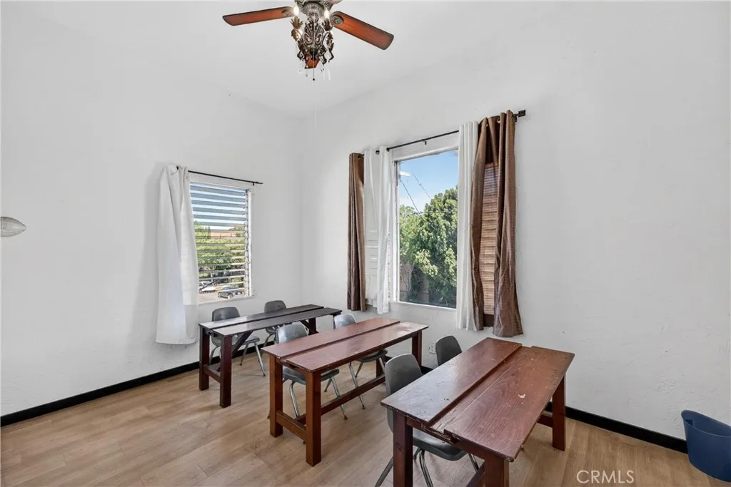 Additional image 78 of 7101 Menlo Ave, Los Angeles, CA 90044