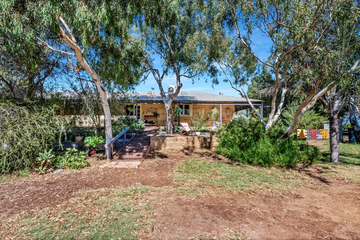 124 Hamersley Road, Walkaway WA 6528