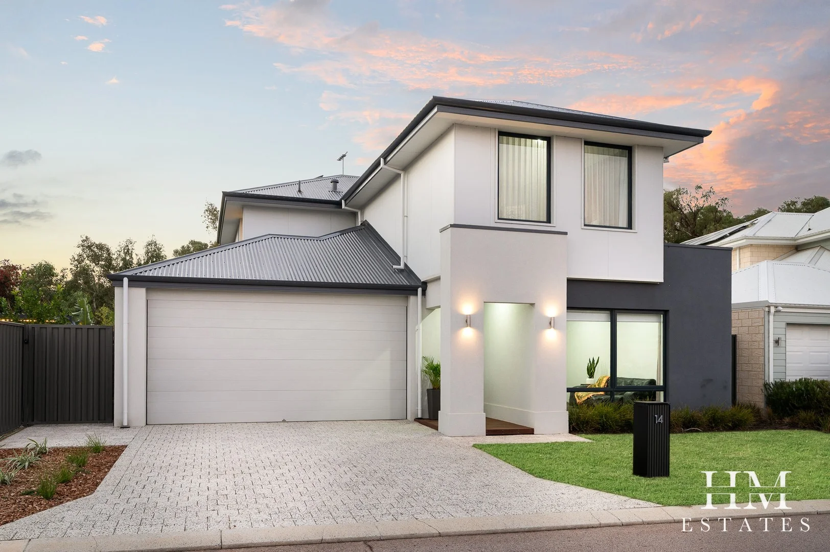 14 Lockhart Crescent, South Guildford WA 6055