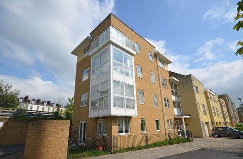 Richmond Court, Exeter EX4