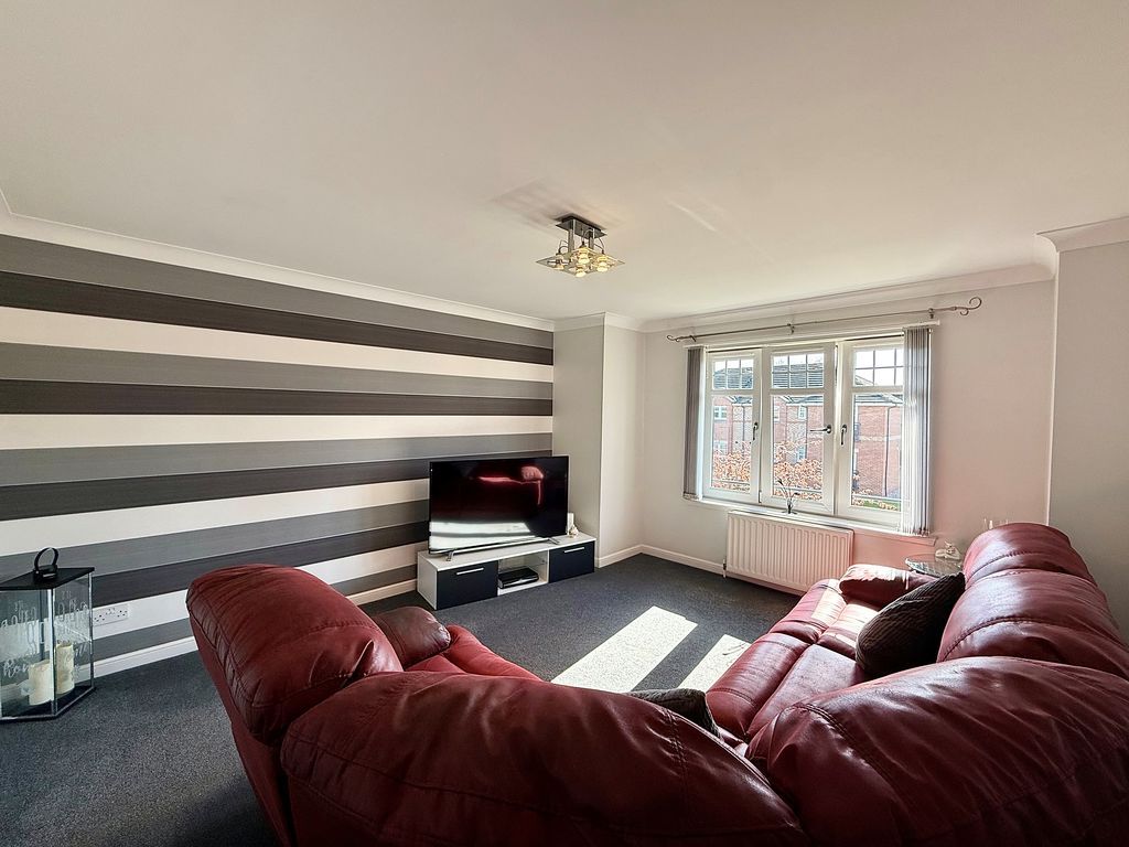 Additional image 3 of 2 bed flat for saleRedburn Gate, Irvine KA12