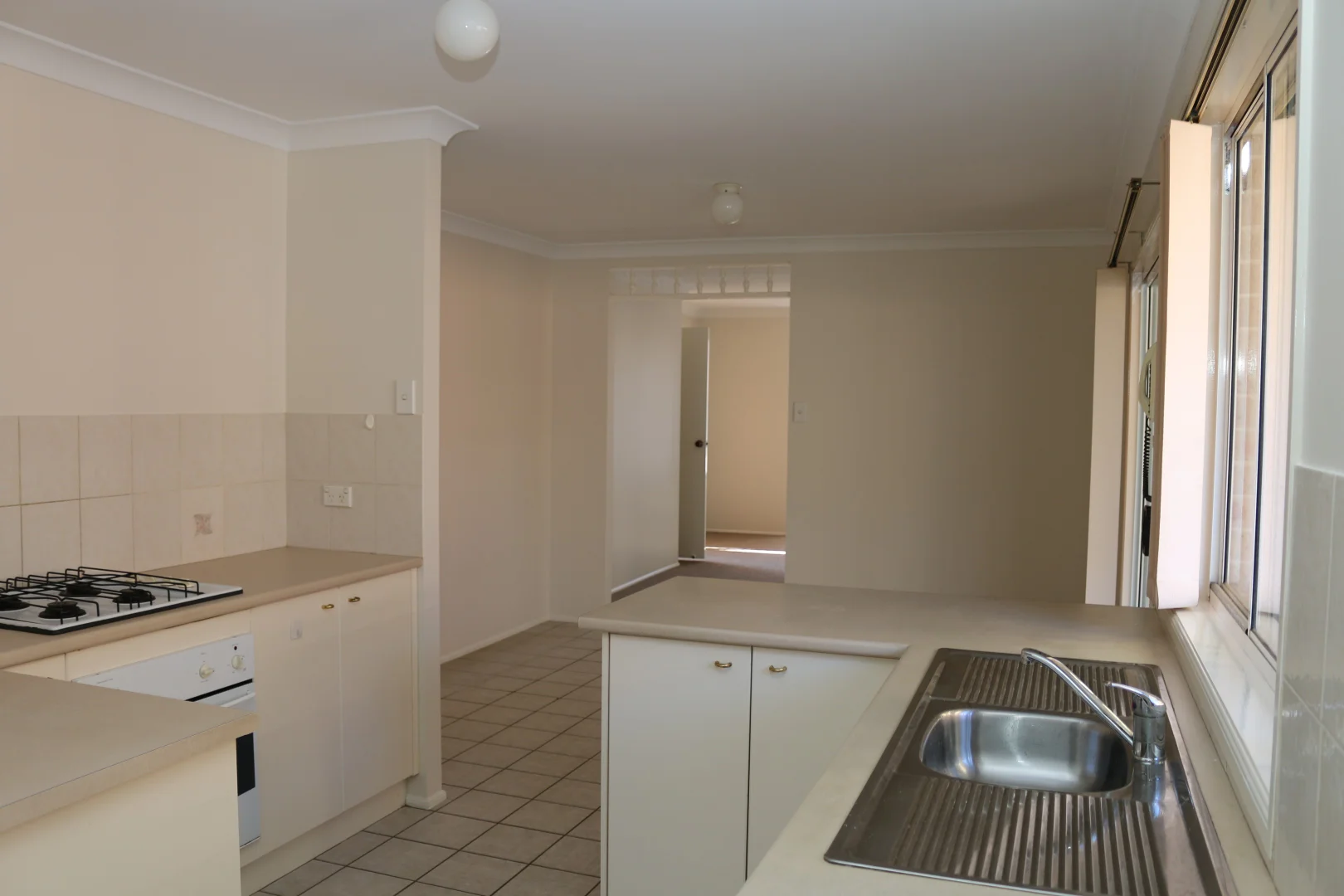 Additional image 3 of 14 Fernhill Avenue, Hamlyn Terrace NSW 2259