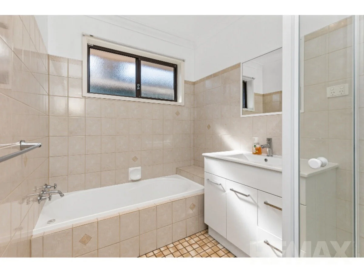 Additional image 5 of 14 Truscott Drive, Ashmont NSW 2650