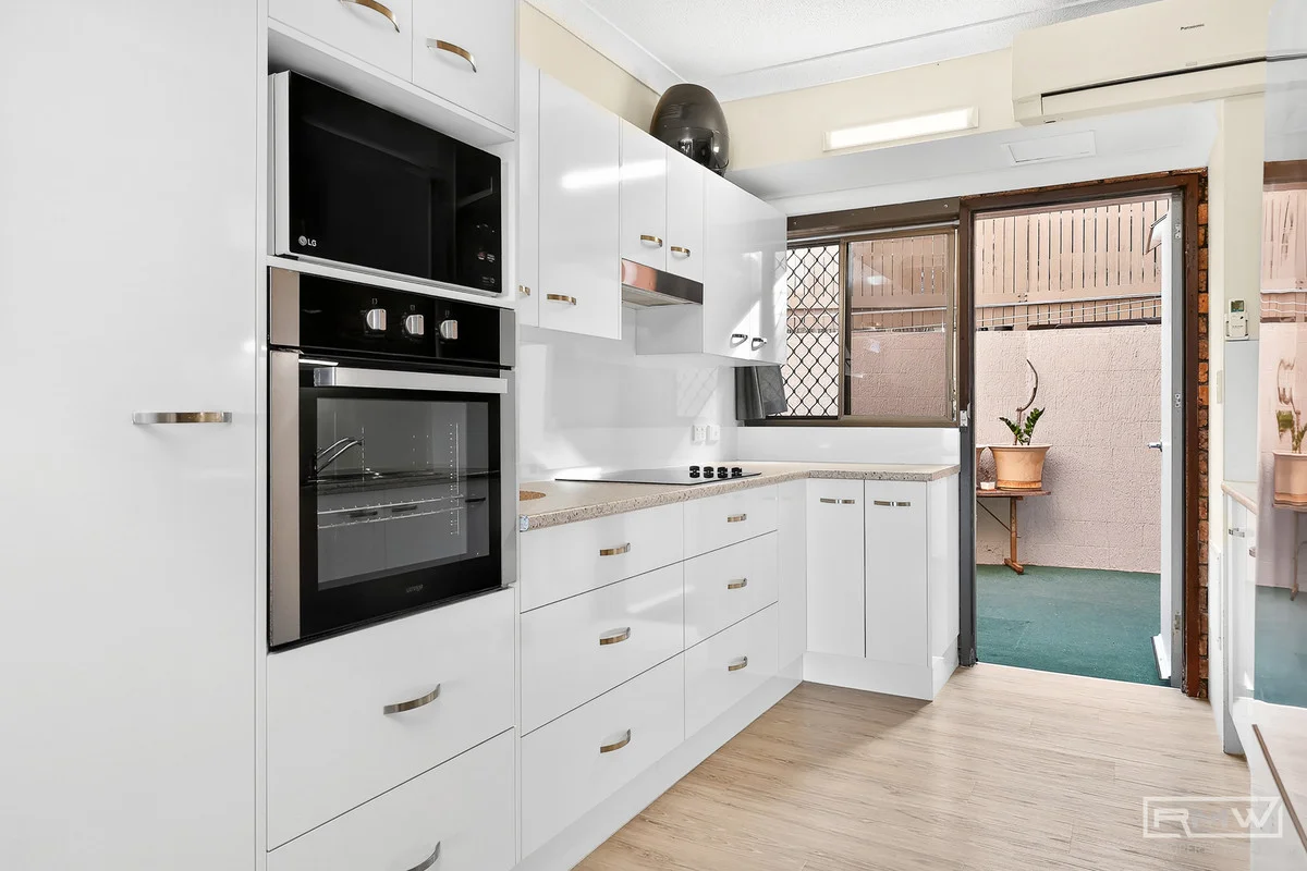 Additional image 10 of 4/10 Kerr Street, Meikleville Hill QLD 4703