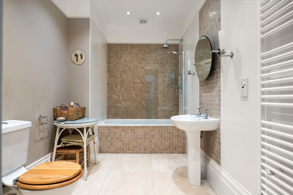 Additional image 13 of 3 bed maisonette for saleOakfield Road, Clifton, Bristol BS8