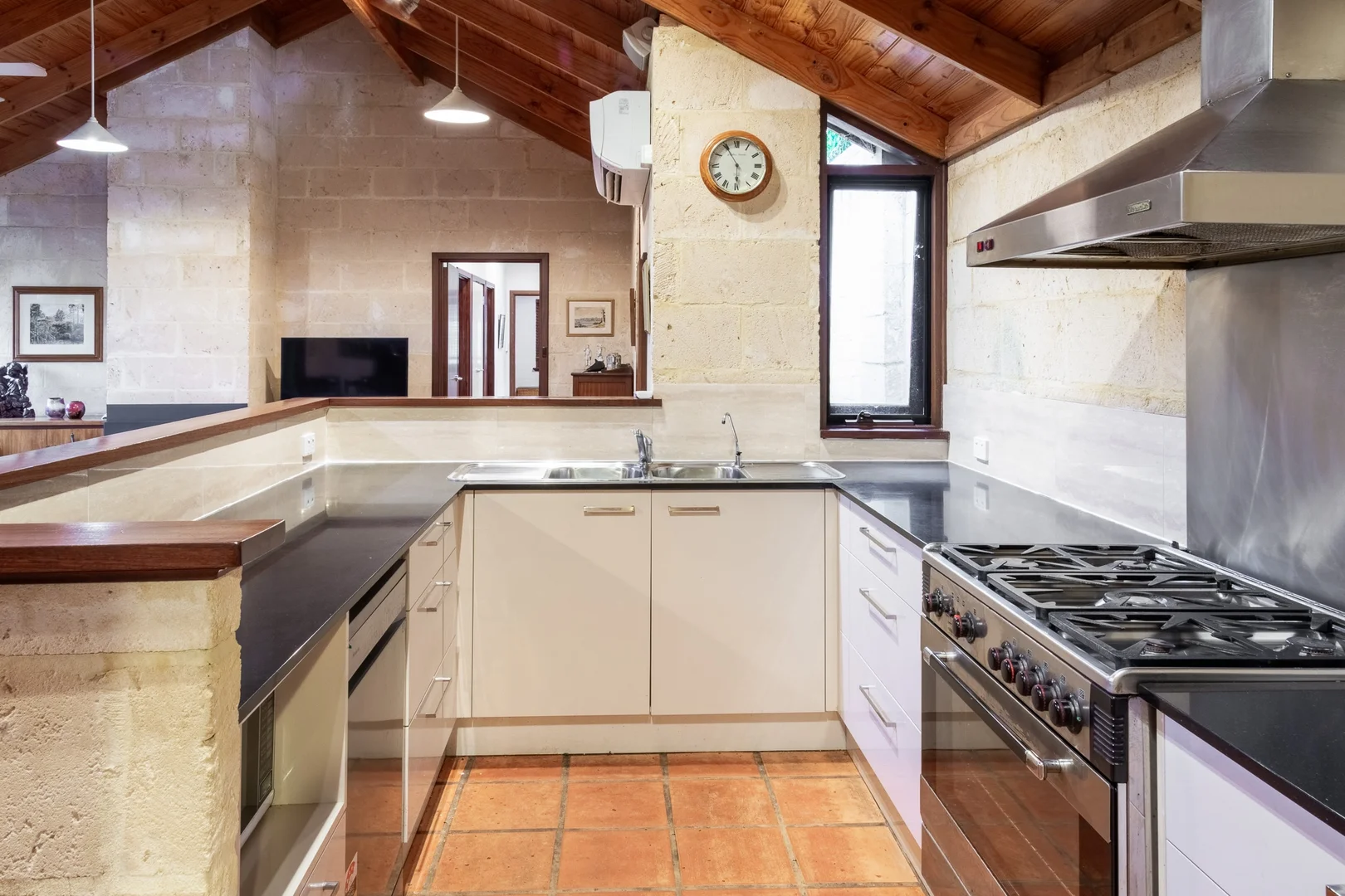 Additional image 10 of 24 William Street, Shenton Park WA 6008