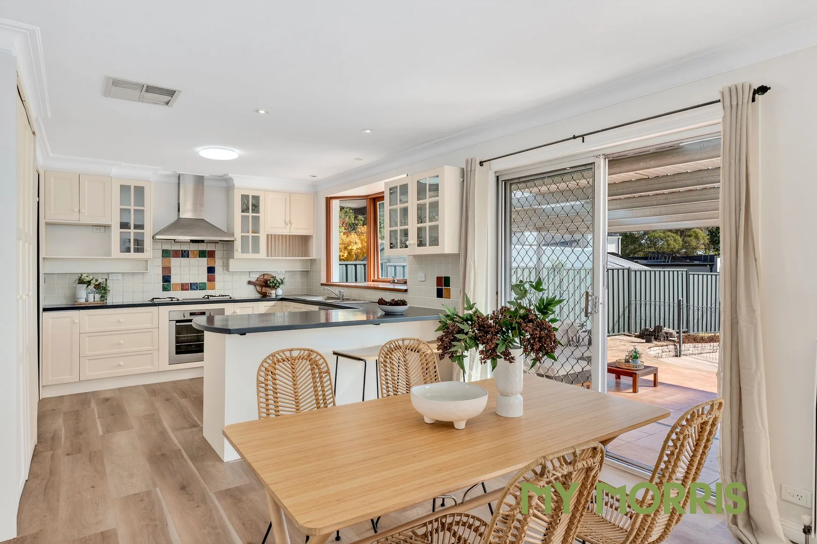 3 Sutton Place, Farrer ACT 2607 photo 4
