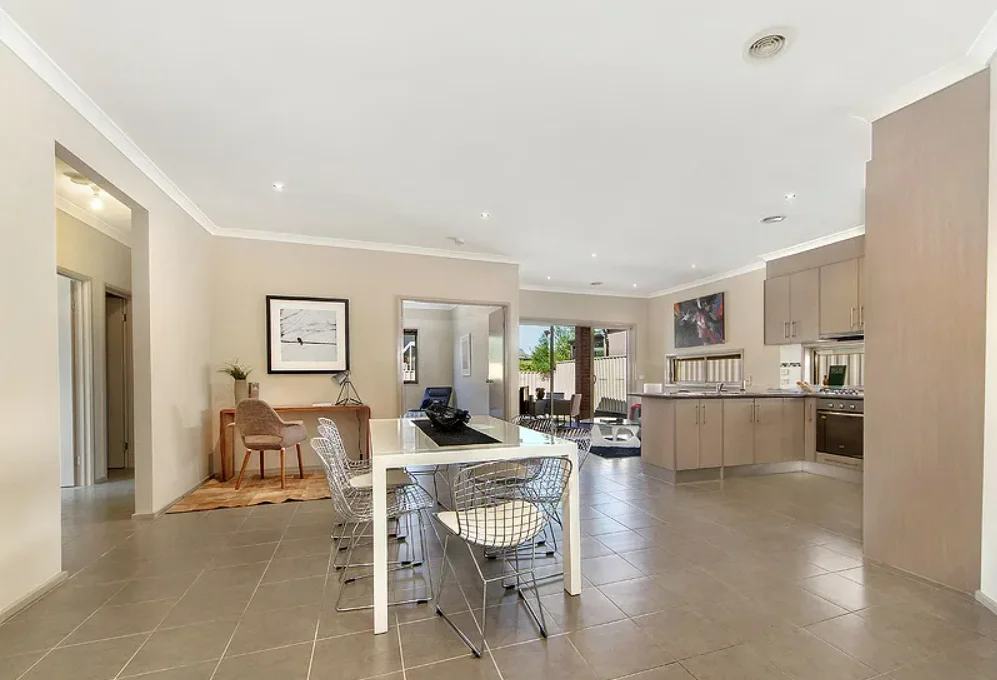 Additional image 3 of 16 Barringo Way, Caroline Springs VIC 3023