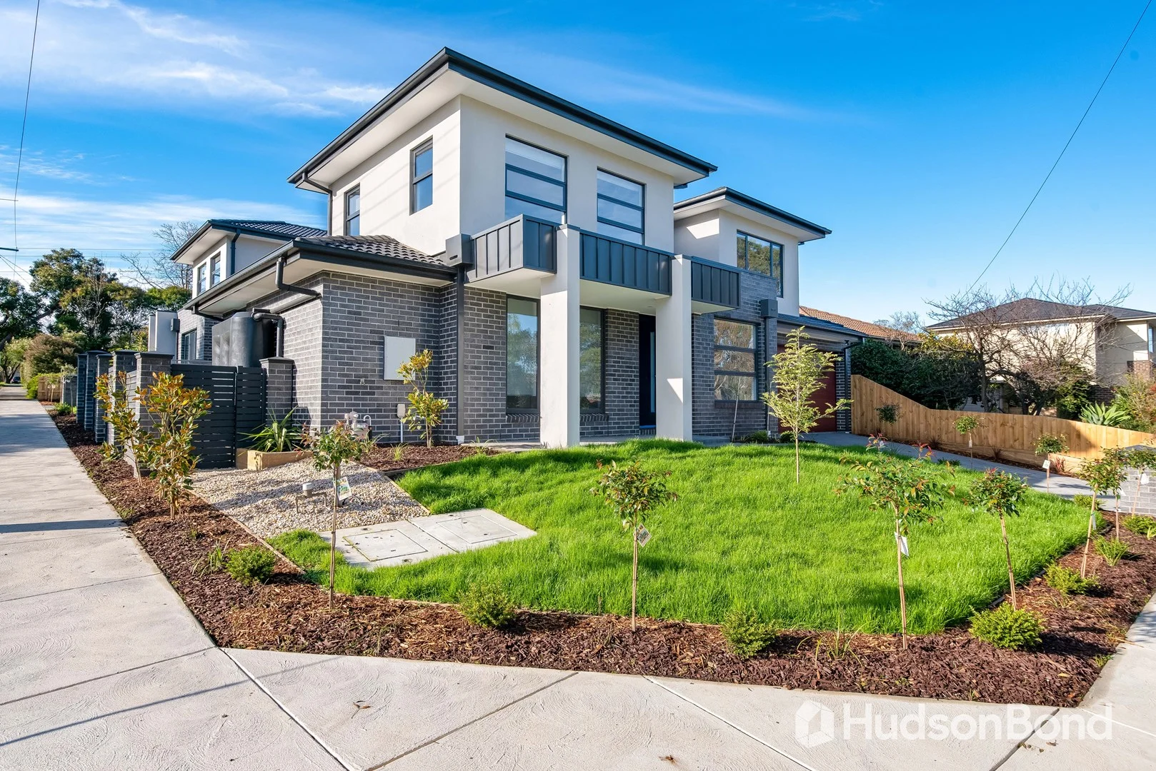 8 Grover Road, Doncaster VIC 3108