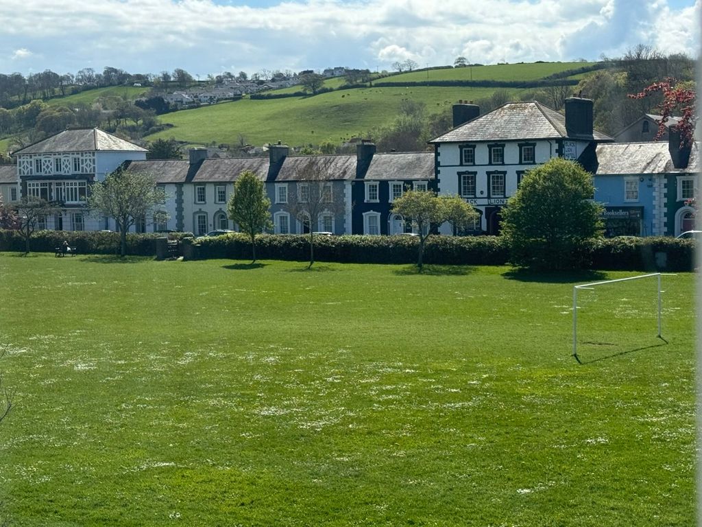 Additional image 3 of 2 bed flat for saleNorth Road, Aberaeron SA46