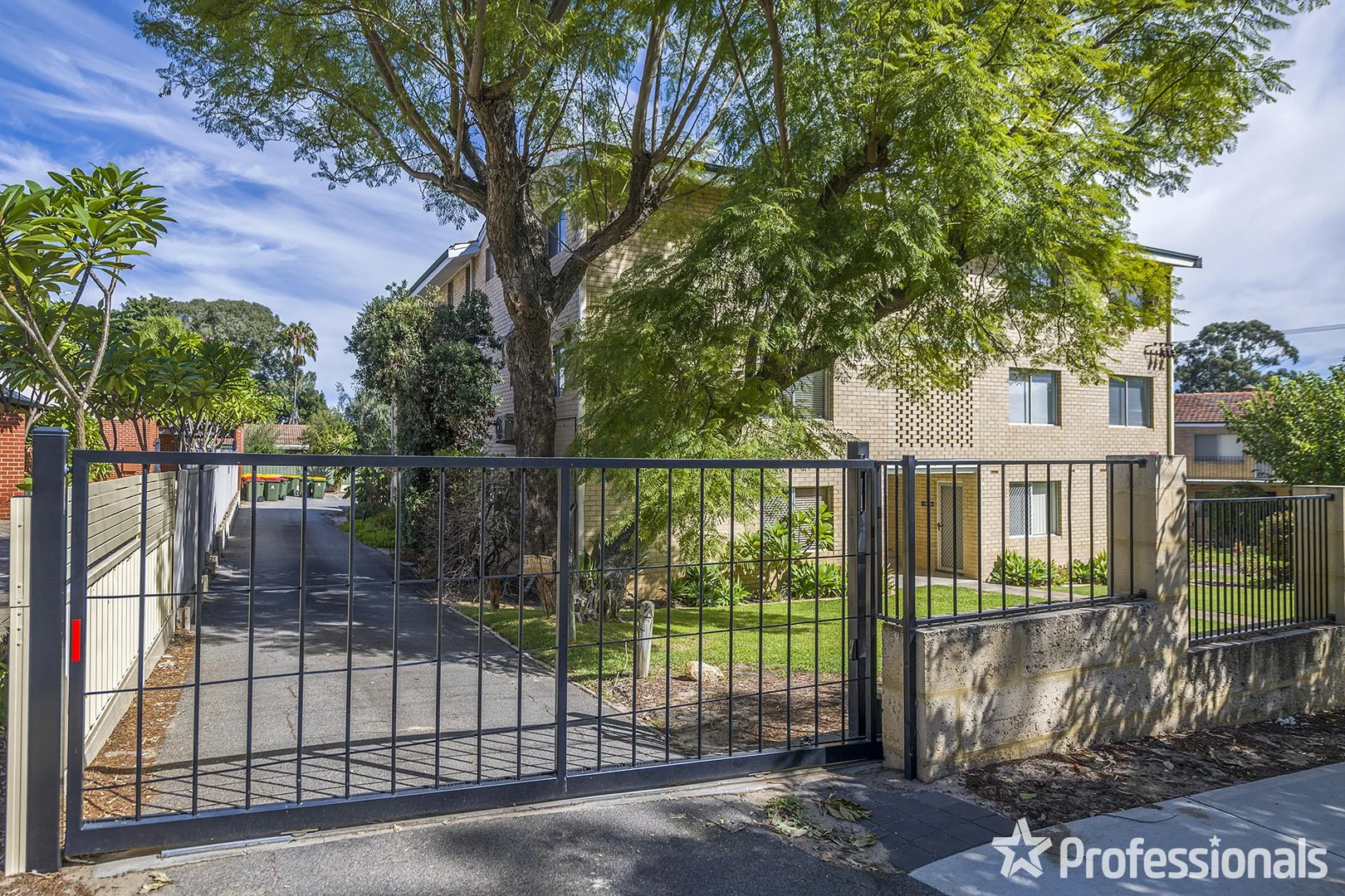 Additional image 2 of 2/57 Tenth Avenue, Inglewood WA 6052