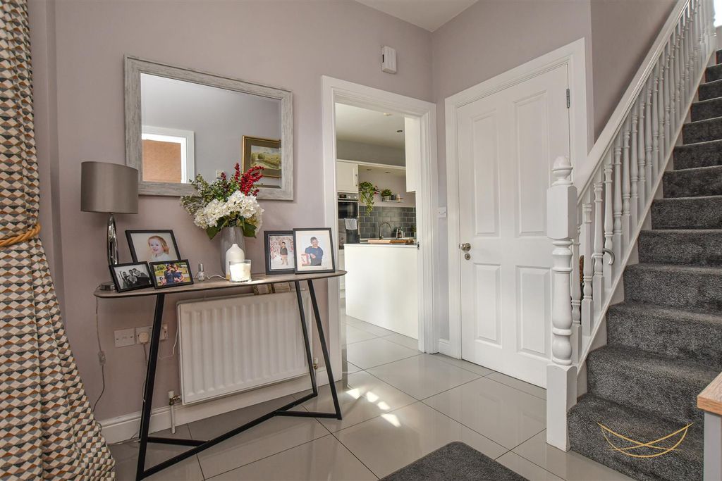 Additional image 10 of 4 bed detached house for saleReaders Place, Ballyclare BT39