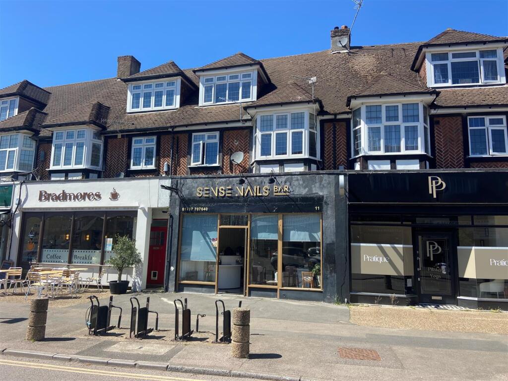 Bradmore Green, Brookmans Park, Herts